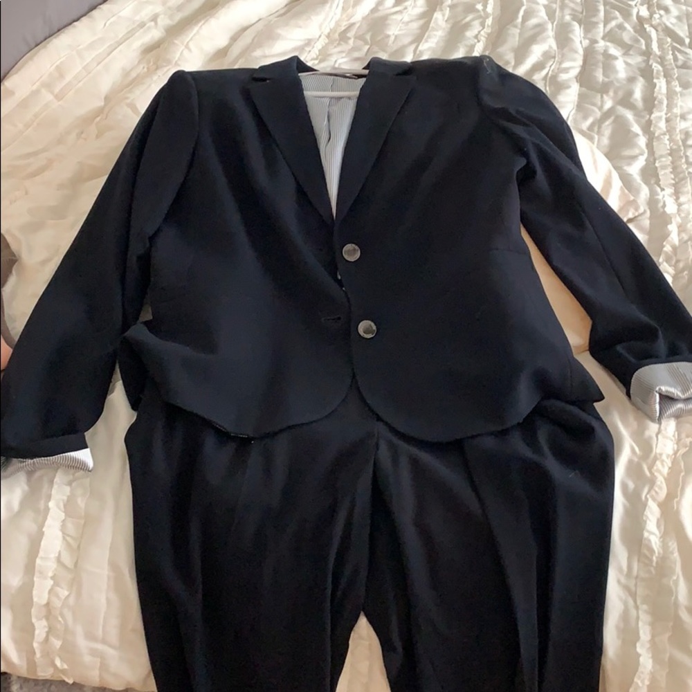 Dress suit